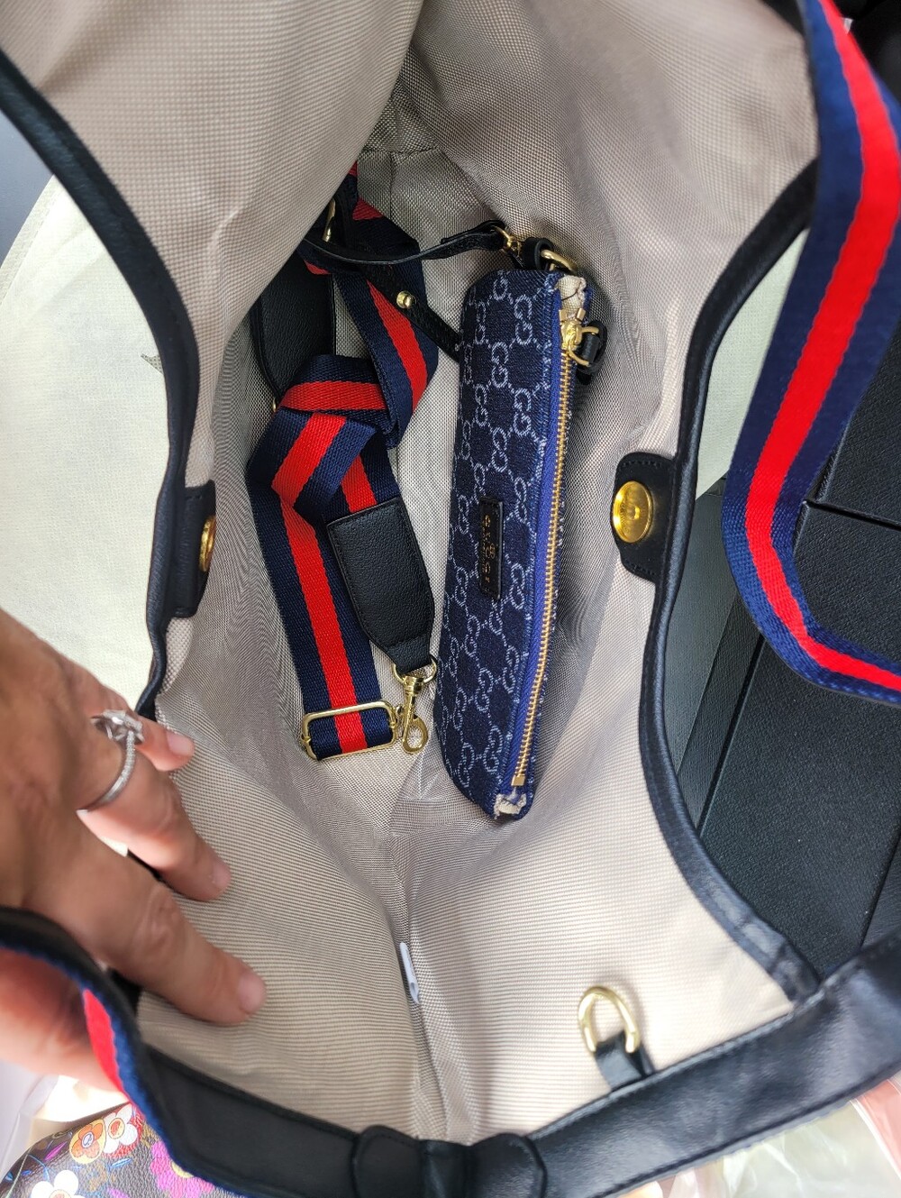 GG Bag - Picture 4 of 5